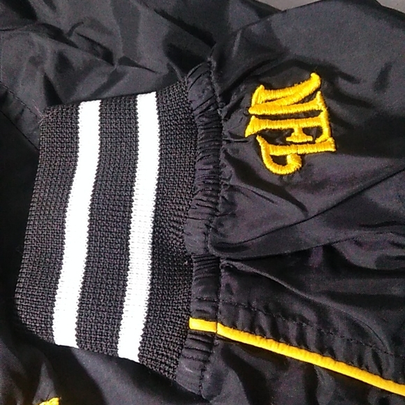 NFL Steelers XS 4/5 Pullover Kids Coat - Picture 4 of 7